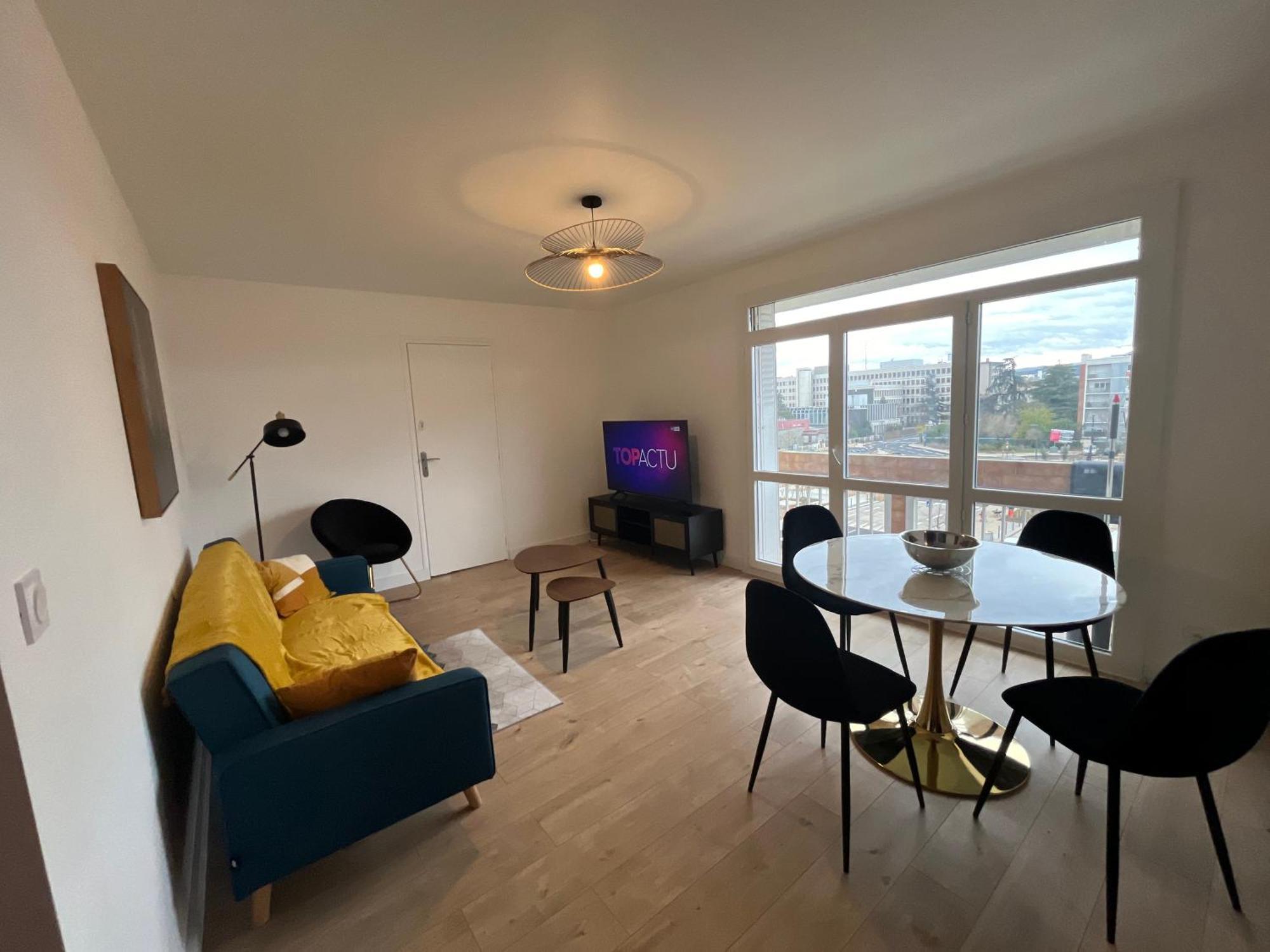 Skyview Appartement 4 Chambres Валанс Екстериор снимка